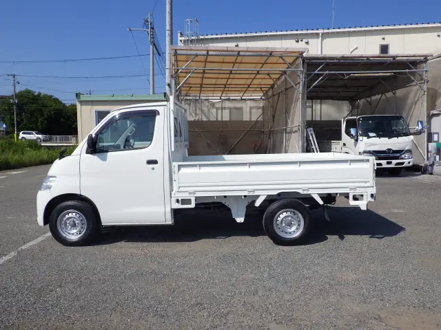 トヨタ ライトエーストラック DBF-S402U(2WD)の写真3