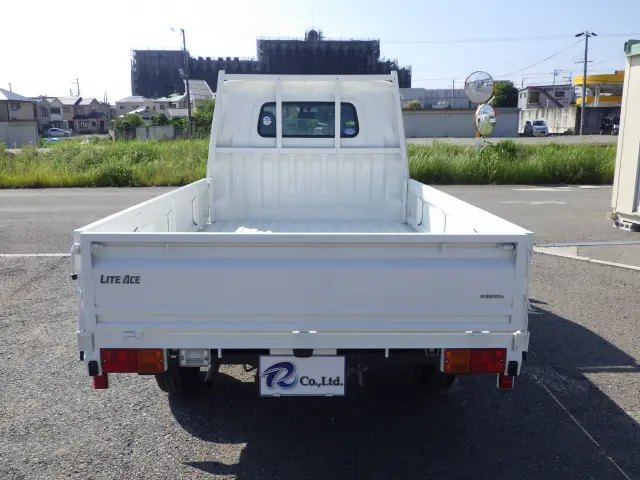 トヨタ ライトエーストラック DBF-S402U(2WD)の写真5