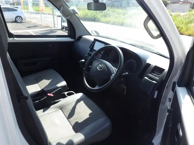 トヨタ ライトエーストラック DBF-S402U(2WD)の写真6