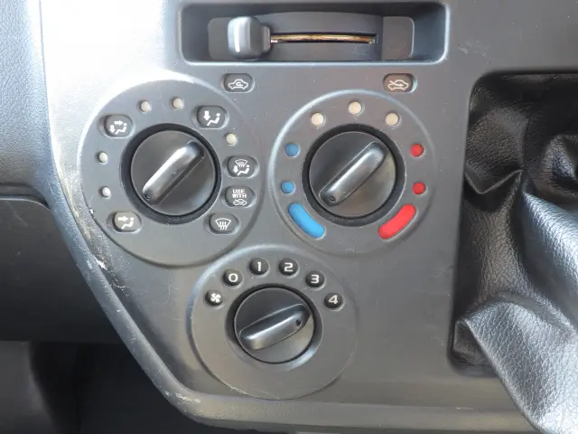 トヨタ ライトエーストラック DBF-S402U(2WD)の写真12