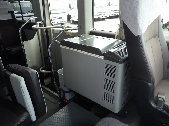 トヨタ コースター SDG-XZB70(2WD)の写真9