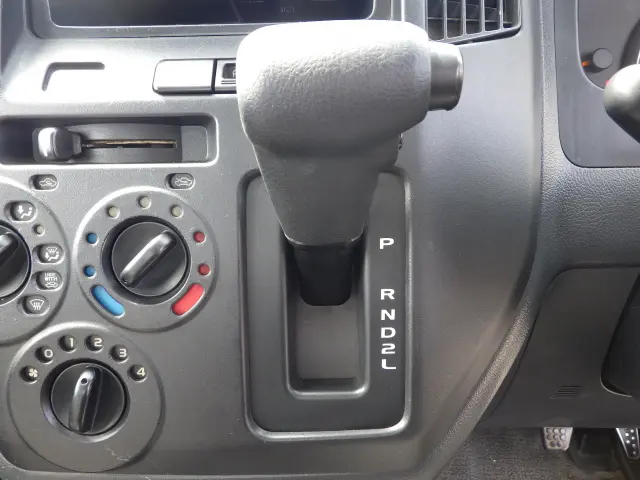 トヨタ ライトエーストラック DBF-S402U(2WD)の写真16