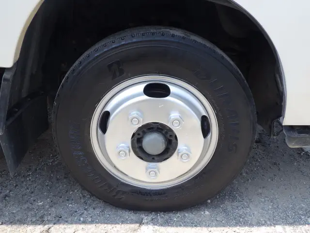 日野 デュトロ TKG-XZU605M(2WD)の写真32