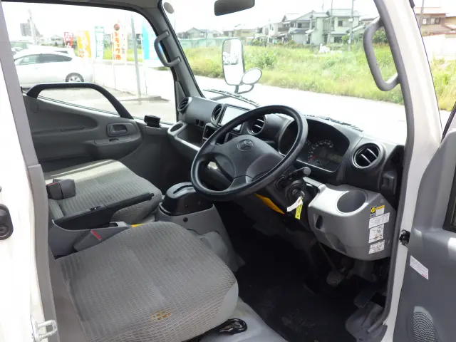 トヨタ ダイナ ABF-TRY220(2WD)の写真6