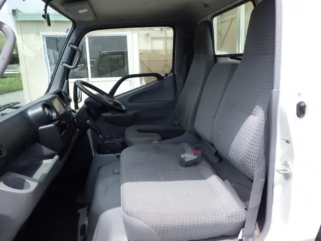 トヨタ ダイナ ABF-TRY220(2WD)の写真8