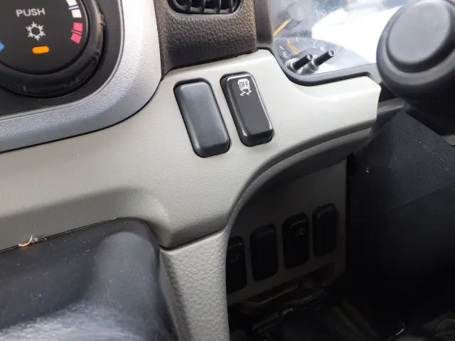 三菱 キャンター 2RG-FBA60(2WD)の写真12