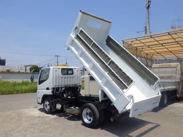 三菱 キャンター 2RG-FBA60(2WD)の写真26