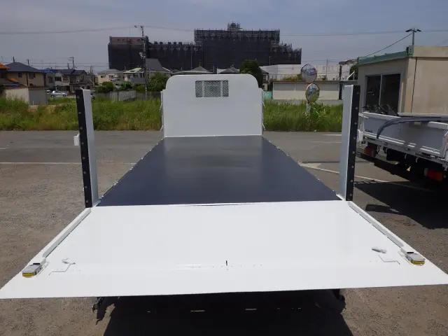 いすゞ エルフ TKG-NKR85R(2WD)の写真21