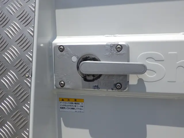 いすゞ エルフ TKG-NKR85R(2WD)の写真33