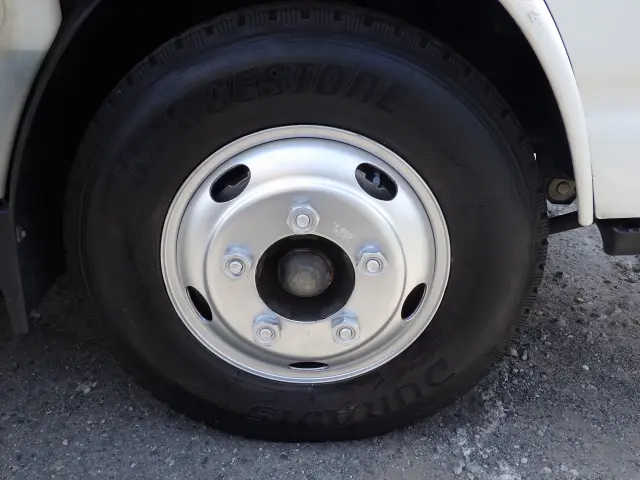 いすゞ エルフ TKG-NKR85R(2WD)の写真34