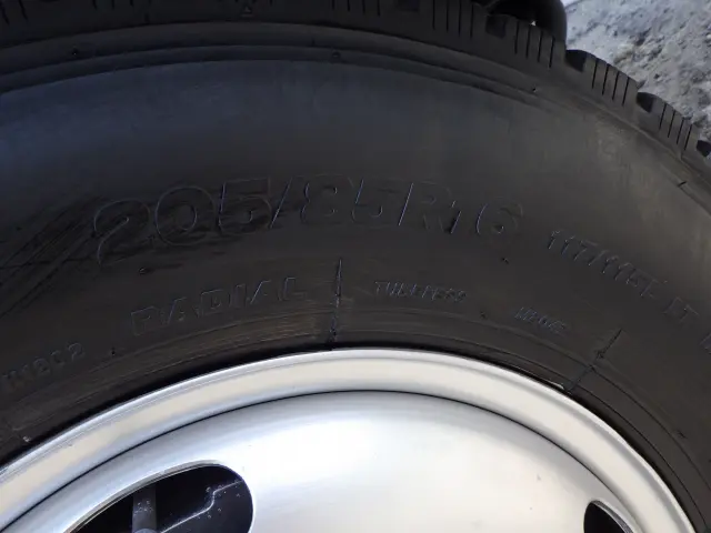 いすゞ エルフ TKG-NKR85R(2WD)の写真35