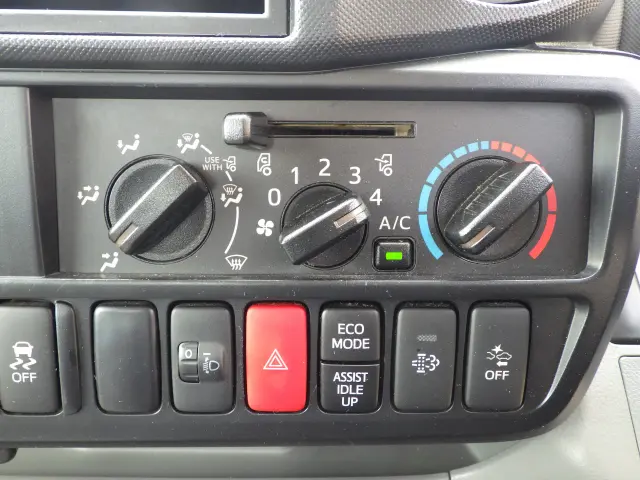 トヨタ ダイナ TKG-XZU605(2WD)の写真11