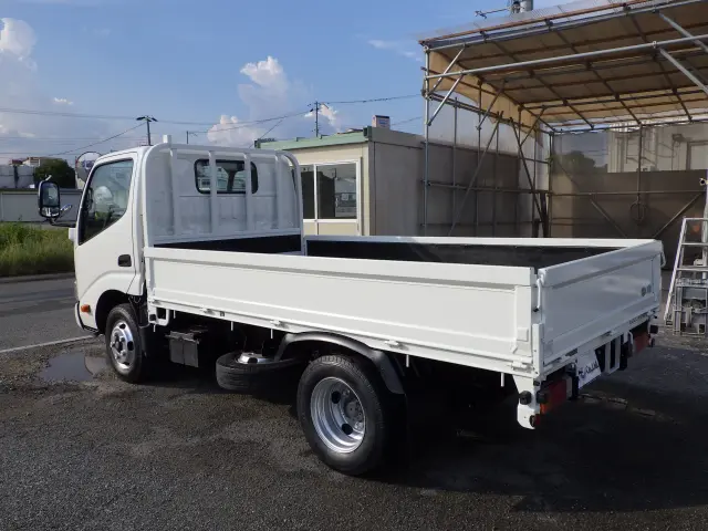 トヨタ ダイナ TKG-XZC605(2WD)の写真2