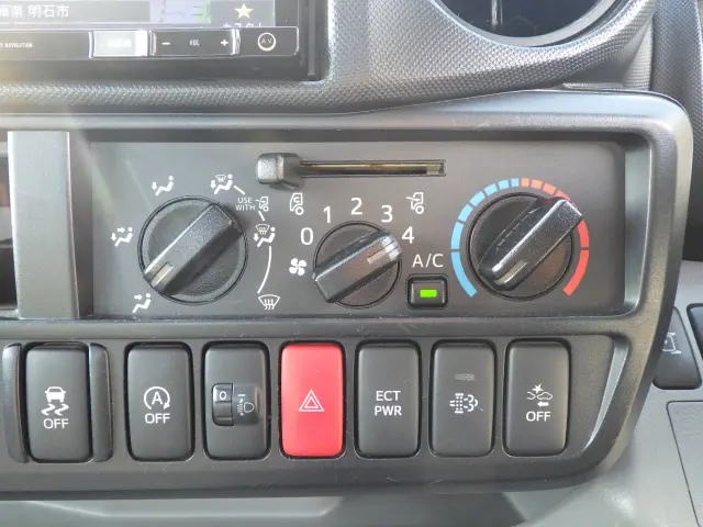 トヨタ ダイナ TKG-XZC605(2WD)の写真11