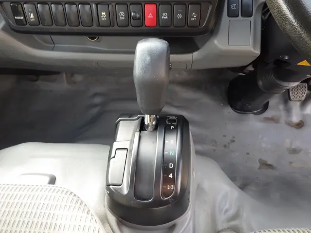 トヨタ ダイナ TKG-XZC605(2WD)の写真15