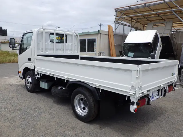 トヨタ ダイナ TKG-XZC605(2WD)の写真2