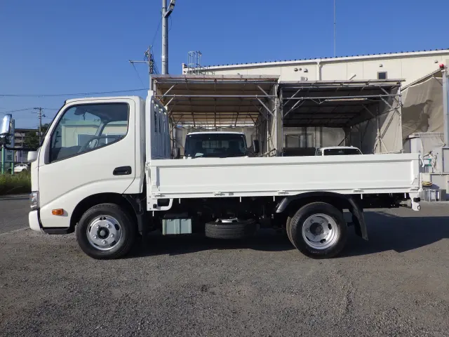 トヨタ ダイナ TKG-XZC605(2WD)の写真3