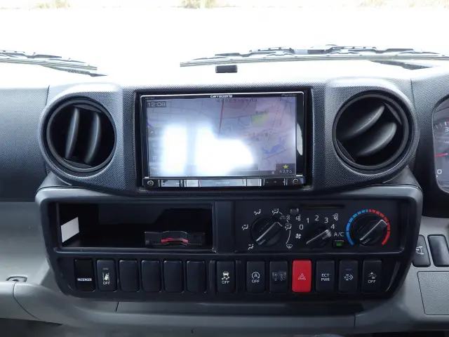 トヨタ ダイナ TKG-XZC605(2WD)の写真9