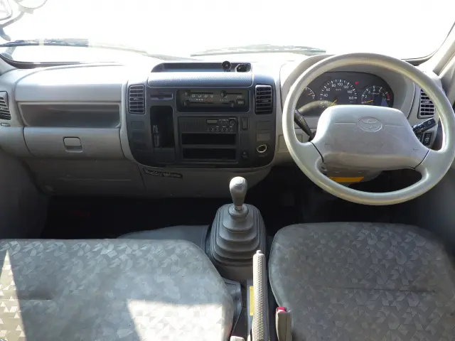 トヨタ ダイナ ABF-TRY230(2WD)の写真6