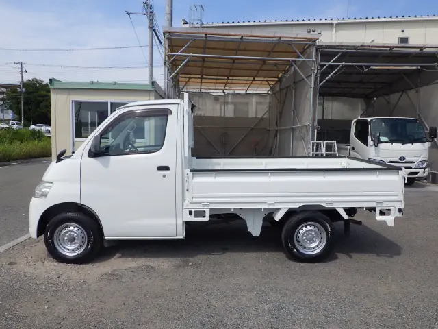 トヨタ タウンエーストラック DBF-S402U(2WD)の写真3
