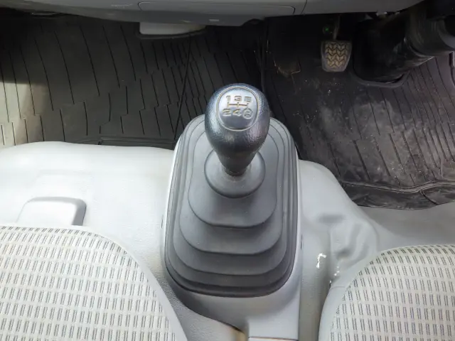 トヨタ トヨエース ABF-TRY230(2WD)の写真15