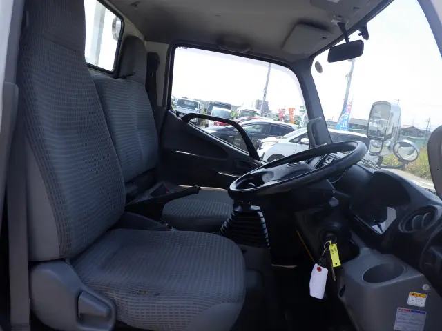 トヨタ ダイナ TKG-XZU600(2WD)の写真7
