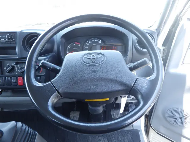 トヨタ ダイナ TKG-XZU600(2WD)の写真16