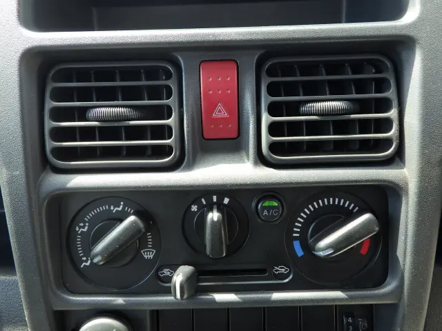 スズキ キャリイ EBD-DA16T(2WD)の写真11