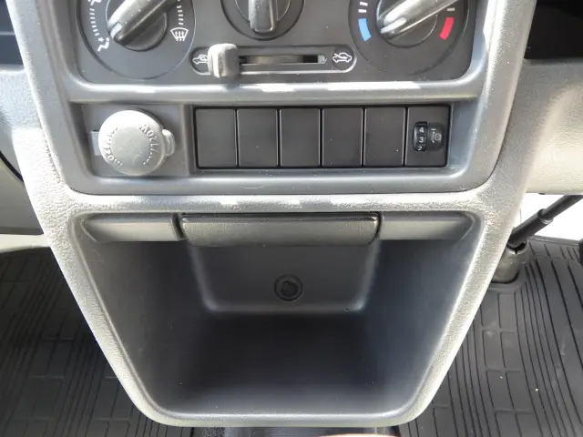 スズキ キャリイ EBD-DA16T(2WD)の写真12