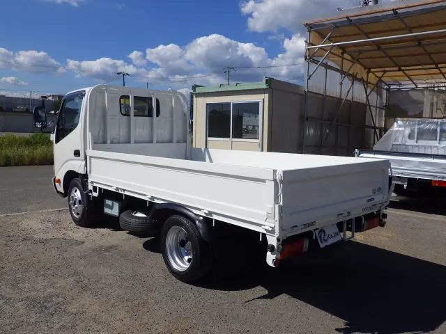 トヨタ ダイナ TKG-XZC605(2WD)の写真2