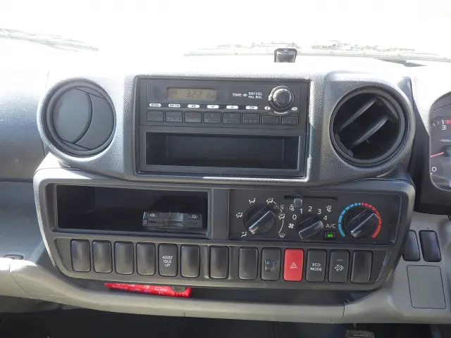 トヨタ ダイナ TKG-XZC605(2WD)の写真9