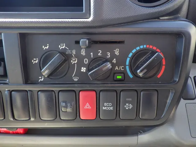 トヨタ ダイナ TKG-XZC605(2WD)の写真11