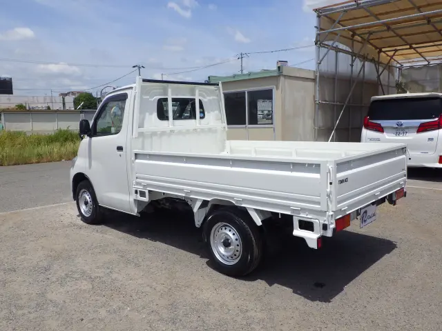 トヨタ タウンエーストラック 5BF-S403U(2WD)の写真2