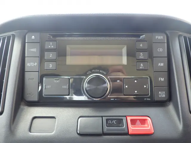 トヨタ タウンエーストラック 5BF-S403U(2WD)の写真10