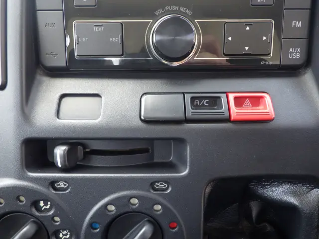 トヨタ タウンエーストラック 5BF-S403U(2WD)の写真11