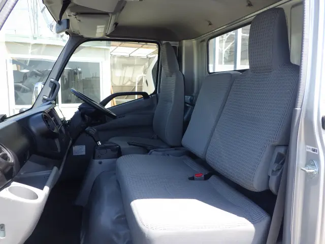 トヨタ トヨエース TKG-XZC710(2WD)の写真8