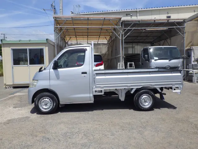 トヨタ ライトエーストラック DBF-S402U(2WD)の写真3