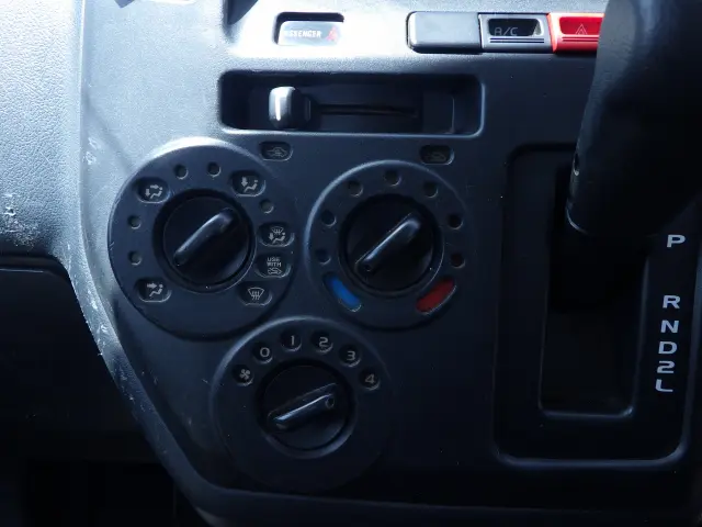 トヨタ ライトエーストラック DBF-S402U(2WD)の写真12