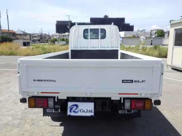 いすゞ エルフ TKG-NKR85A(2WD)の写真5