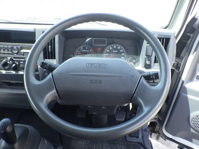 いすゞ エルフ TKG-NKR85A(2WD)の写真17