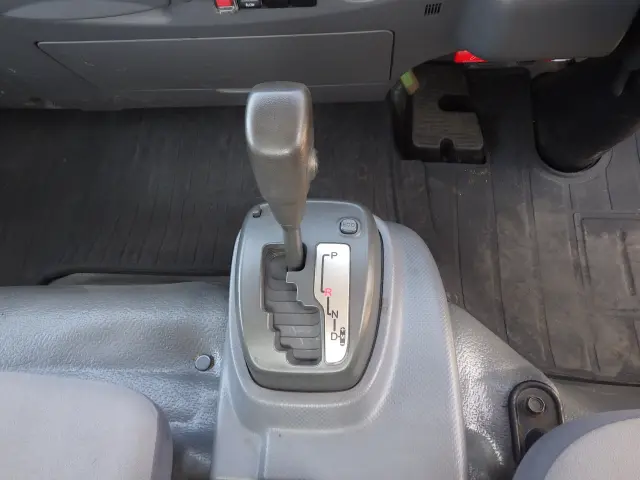 いすゞ エルフ TKG-NNR85AR(2WD)の写真16