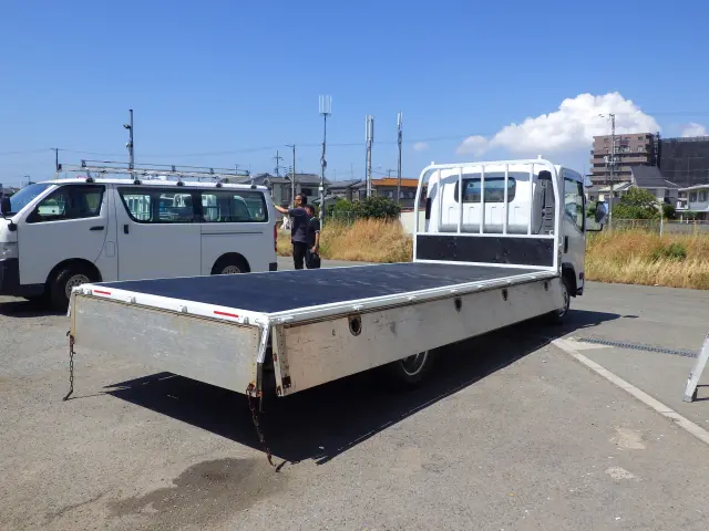 いすゞ エルフ TKG-NNR85AR(2WD)の写真22