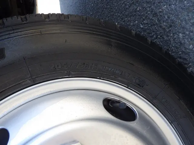 いすゞ エルフ TKG-NNR85AR(2WD)の写真26