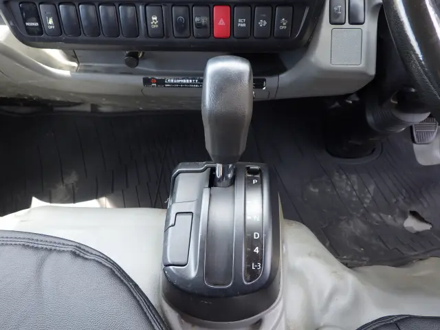 トヨタ ダイナ TKG-XZC605(2WD)の写真16