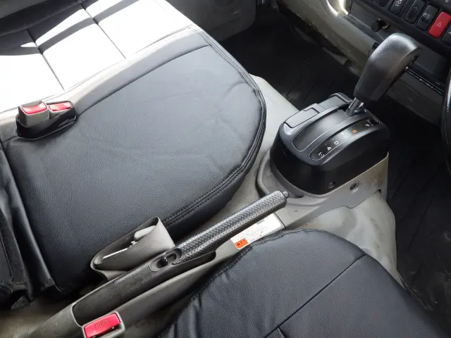 トヨタ ダイナ TKG-XZC605(2WD)の写真17