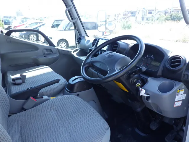 トヨタ トヨエース QDF-KDY231(2WD)の写真6