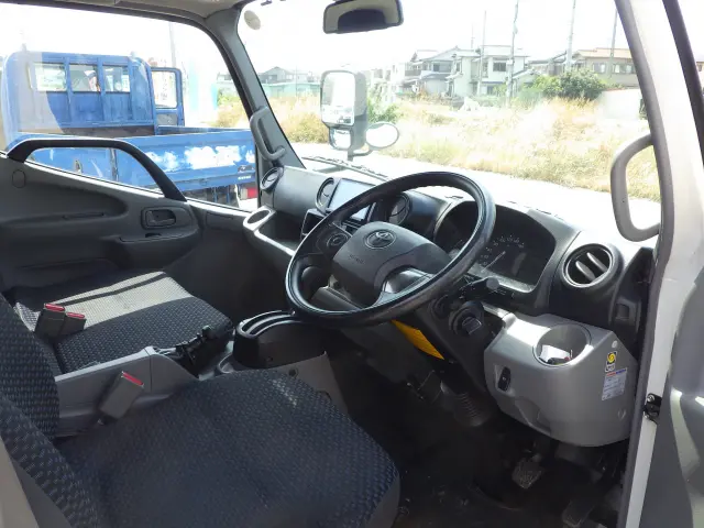 トヨタ トヨエース 2RG-XZC605(2WD)の写真6