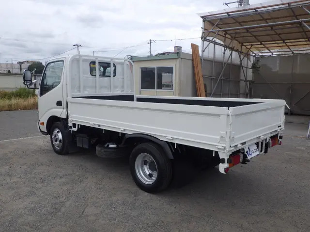 トヨタ ダイナ TPG-XZU605(2WD)の写真2