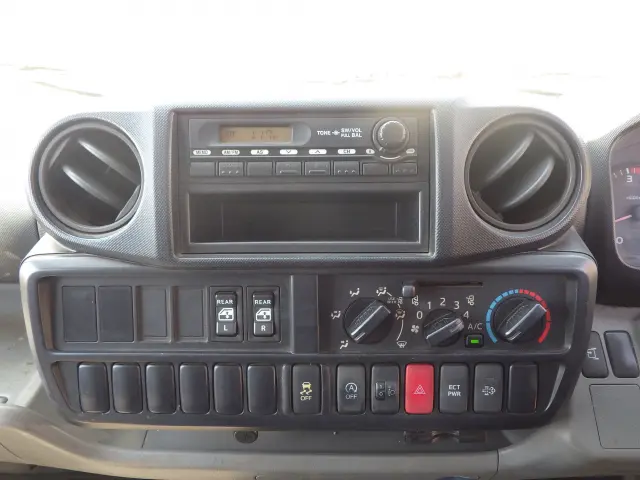 トヨタ ダイナ TKG-XZU605(2WD)の写真13