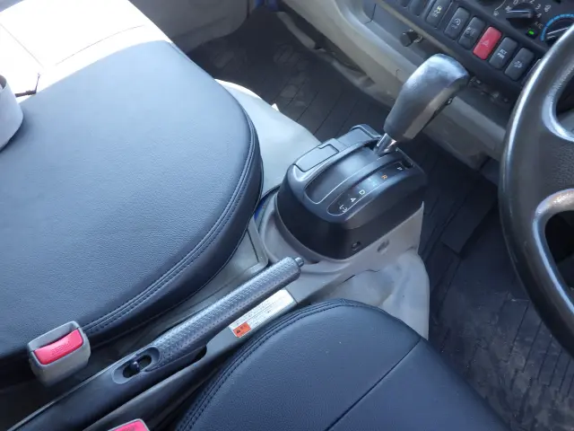 トヨタ ダイナ TKG-XZU605(2WD)の写真21